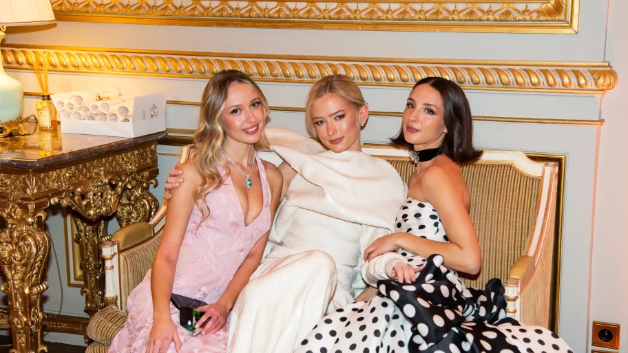 een-kijkje-achter-de-schermen-bij-het-exclusieve-le-bal-des-debutantes-374773