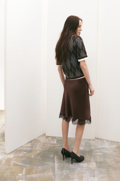 we-voorspellen-de-bruine-sliprok-wordt-een-must-have-item-in-2026-378881