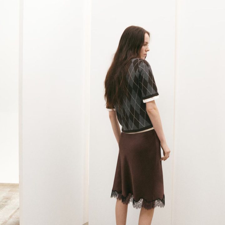 we-voorspellen-de-bruine-sliprok-wordt-een-must-have-item-in-2026-378881