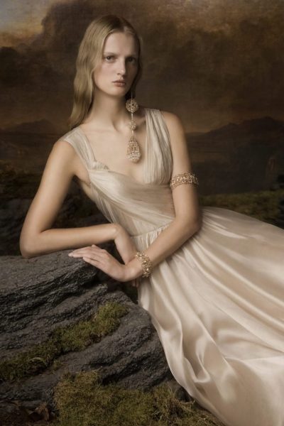 deze-26-jarige-ontwerper-schrijft-geschiedenis-bij-paris-haute-couture-week-377576