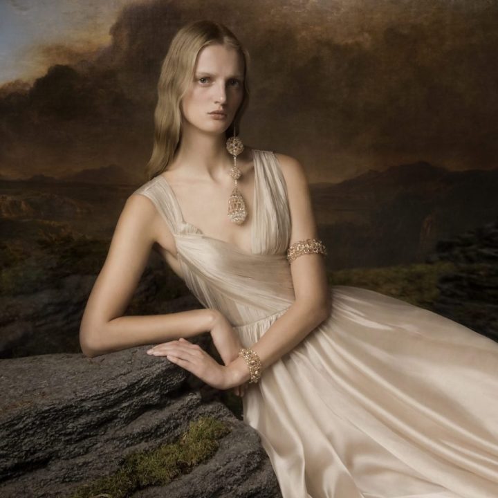 deze-26-jarige-ontwerper-schrijft-geschiedenis-bij-paris-haute-couture-week-377576