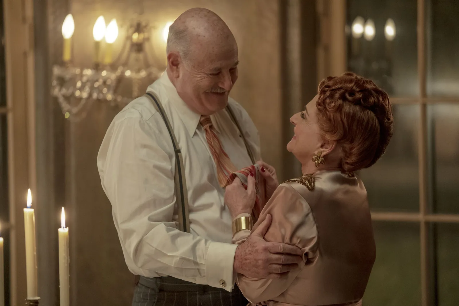 In 'Hollywood' met Patti Lupone, 2020.