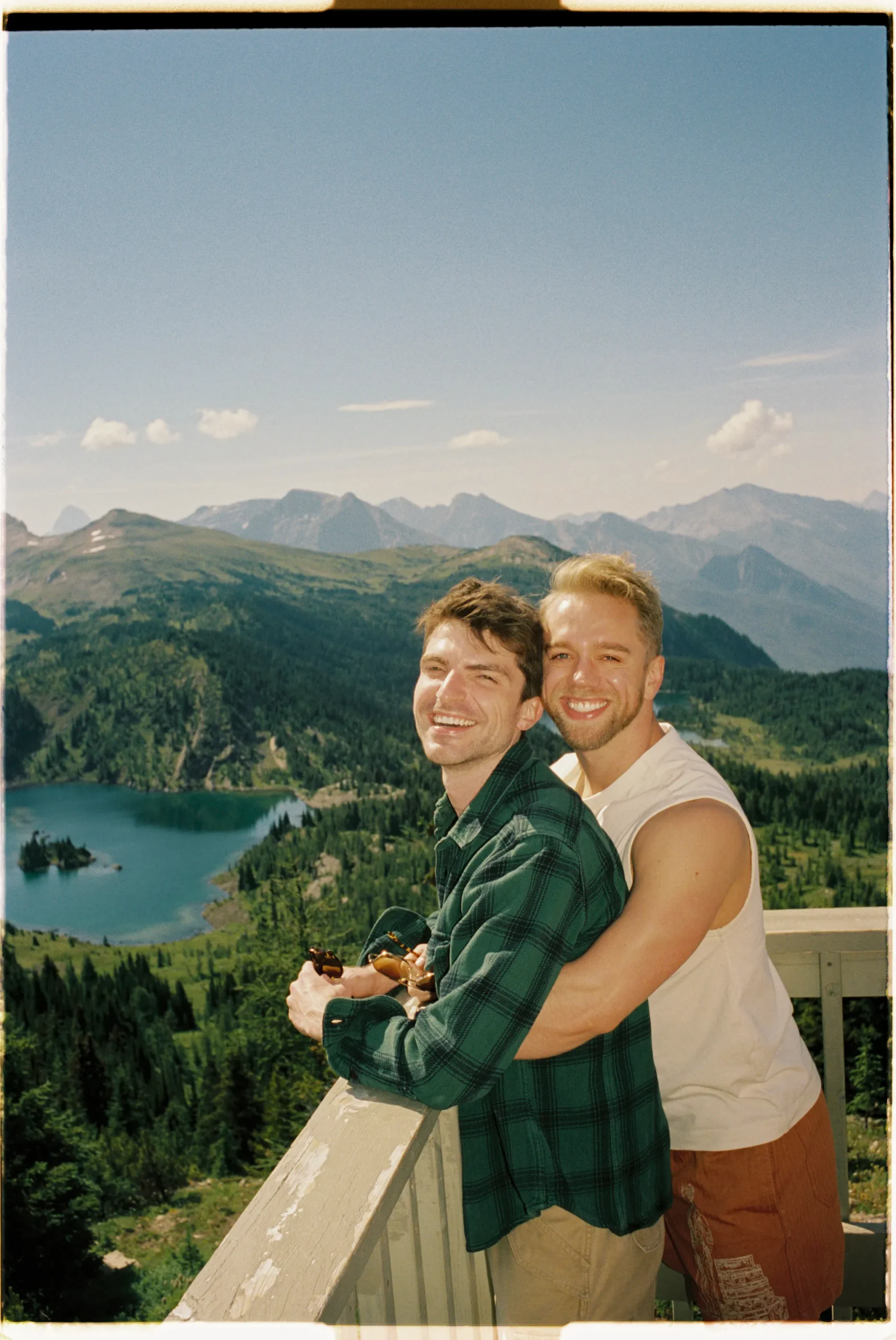 Dag na de bruiloft in de bergen