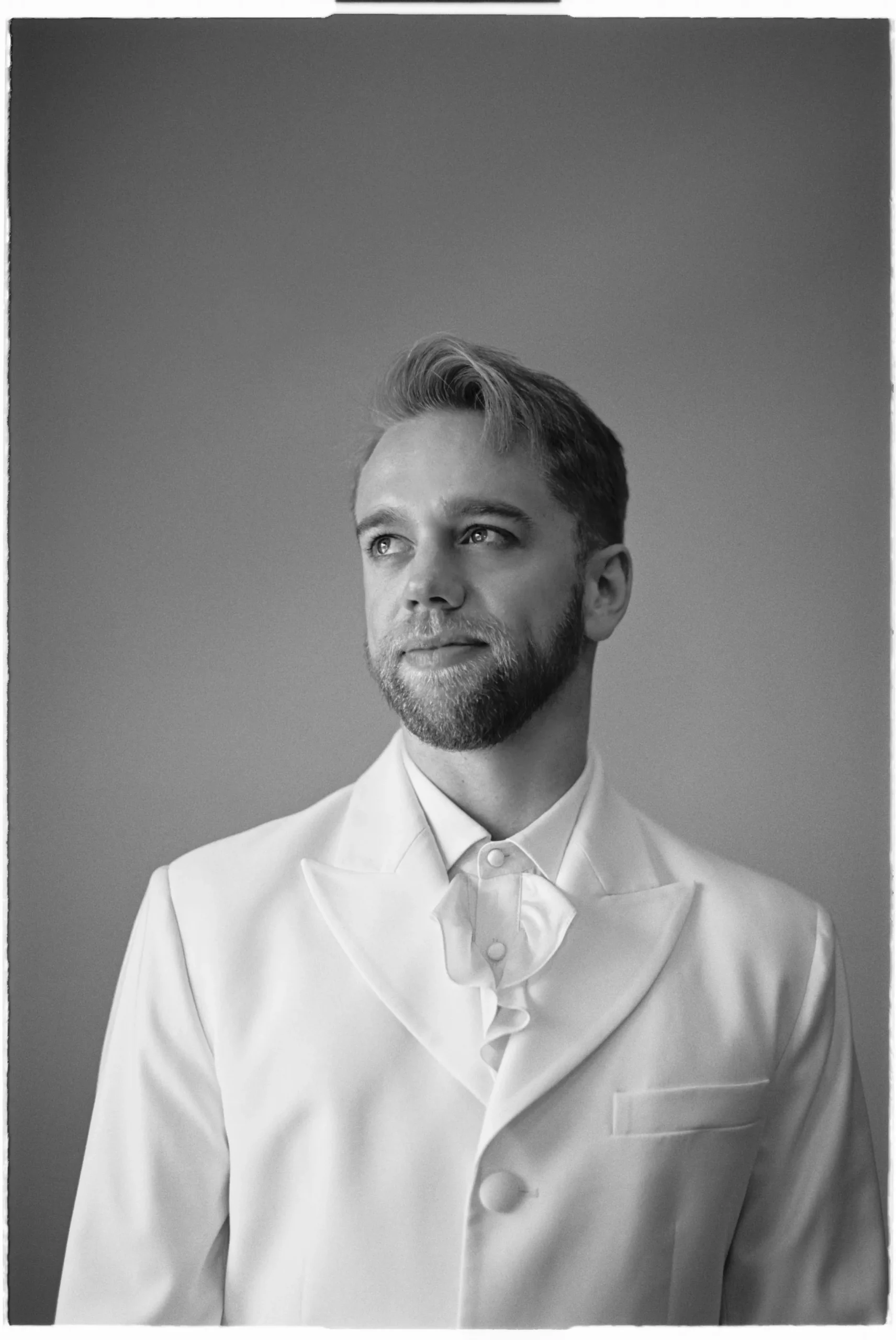 Bruidegom bij Sound of Music huwelijk