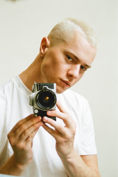 stijn-de-vries-over-2025-als-je-jezelf-bent-kun-je-het-eigenlijk-niet-fout-doen-377767