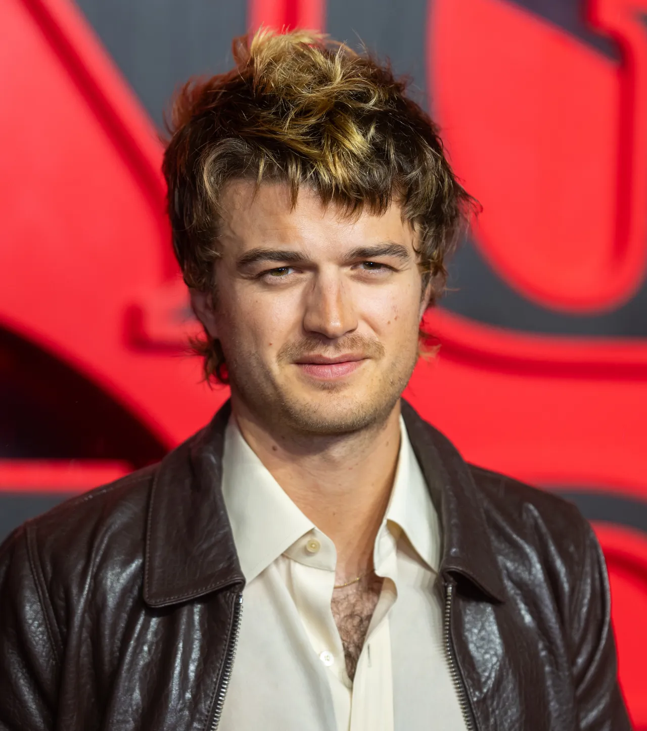 Joe keery