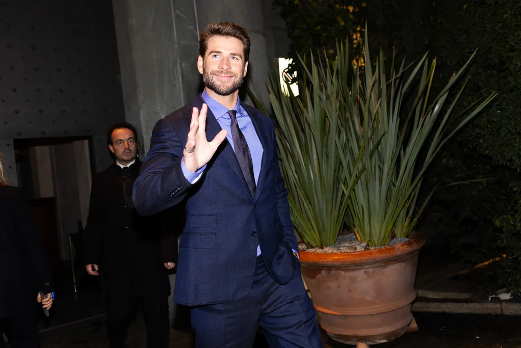 Chris Hemsworth streetstyle looks tijdens Milan Fashion Week herfst/winter 2026 voor mannen