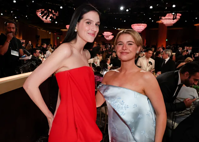 Eva Victor en Jessie Buckley