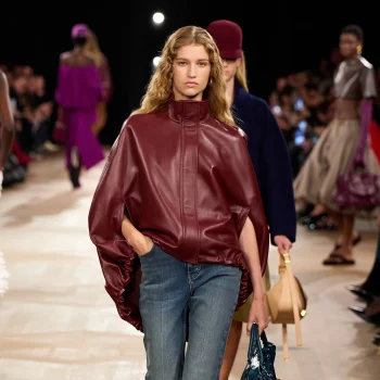 wat-zijn-stovepipe-jeans-en-waarom-zijn-ze-ineens-overal-381158