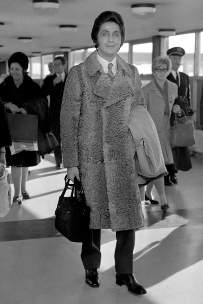 valentino-garavani-is-op-93-jarige-leeftijd-overleden-381048