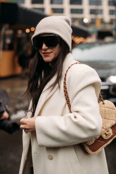 zo-was-je-je-wollen-items-nu-in-de-sneeuw-ook-goed-tegen-pillen-en-jeuken-379424