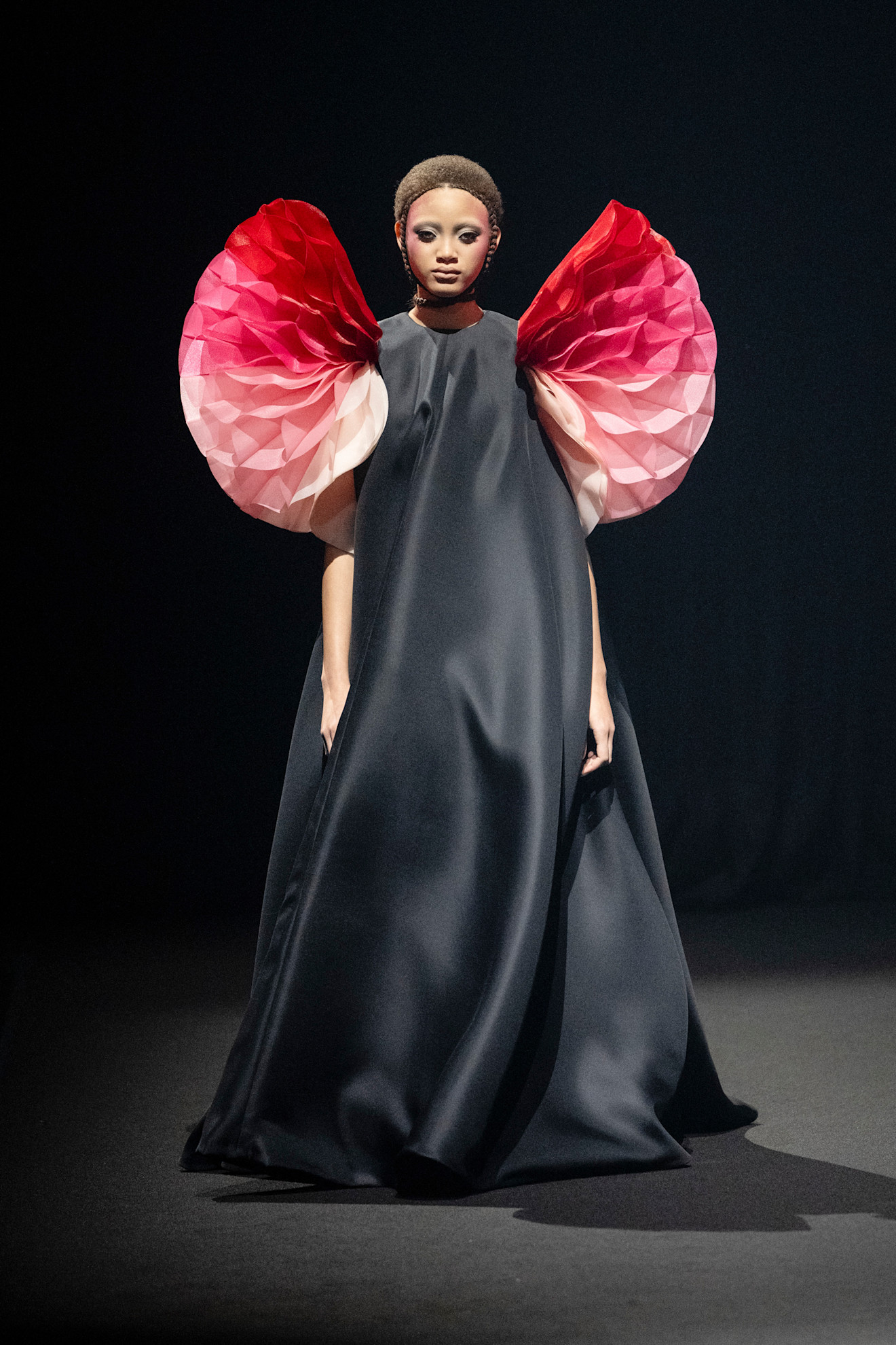 viktor & Rolf haute couture spring summer 2026