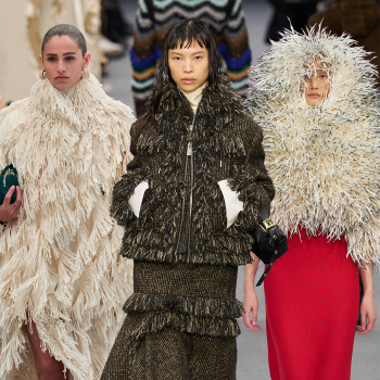 harig-is-het-nieuwe-chic-dit-is-de-winterjas-die-alle-it-girls-toevoegen-aan-hun-garderobe-382270