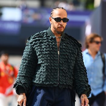 dit-seizoen-draait-alles-om-de-handtas-voor-mannen-380436