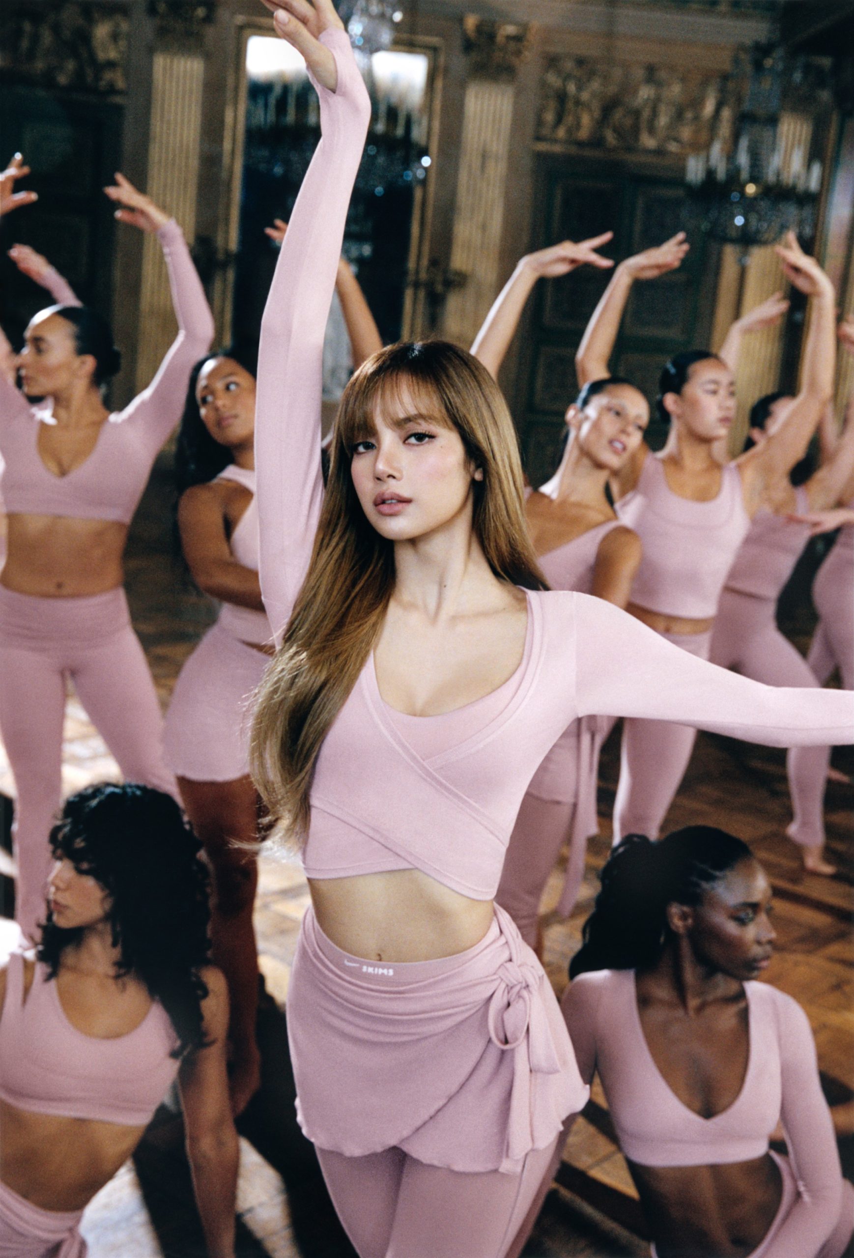 NikeSkims deelt campagne met Lisa en Nederlandse choreograaf