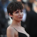 Pixie cut van Ursula Corbero