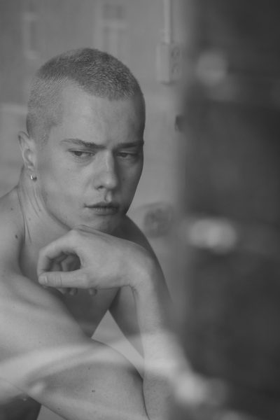 stijn-de-vries-up-close-mijn-lijf-ik-zal-proberen-van-je-te-houden-381363