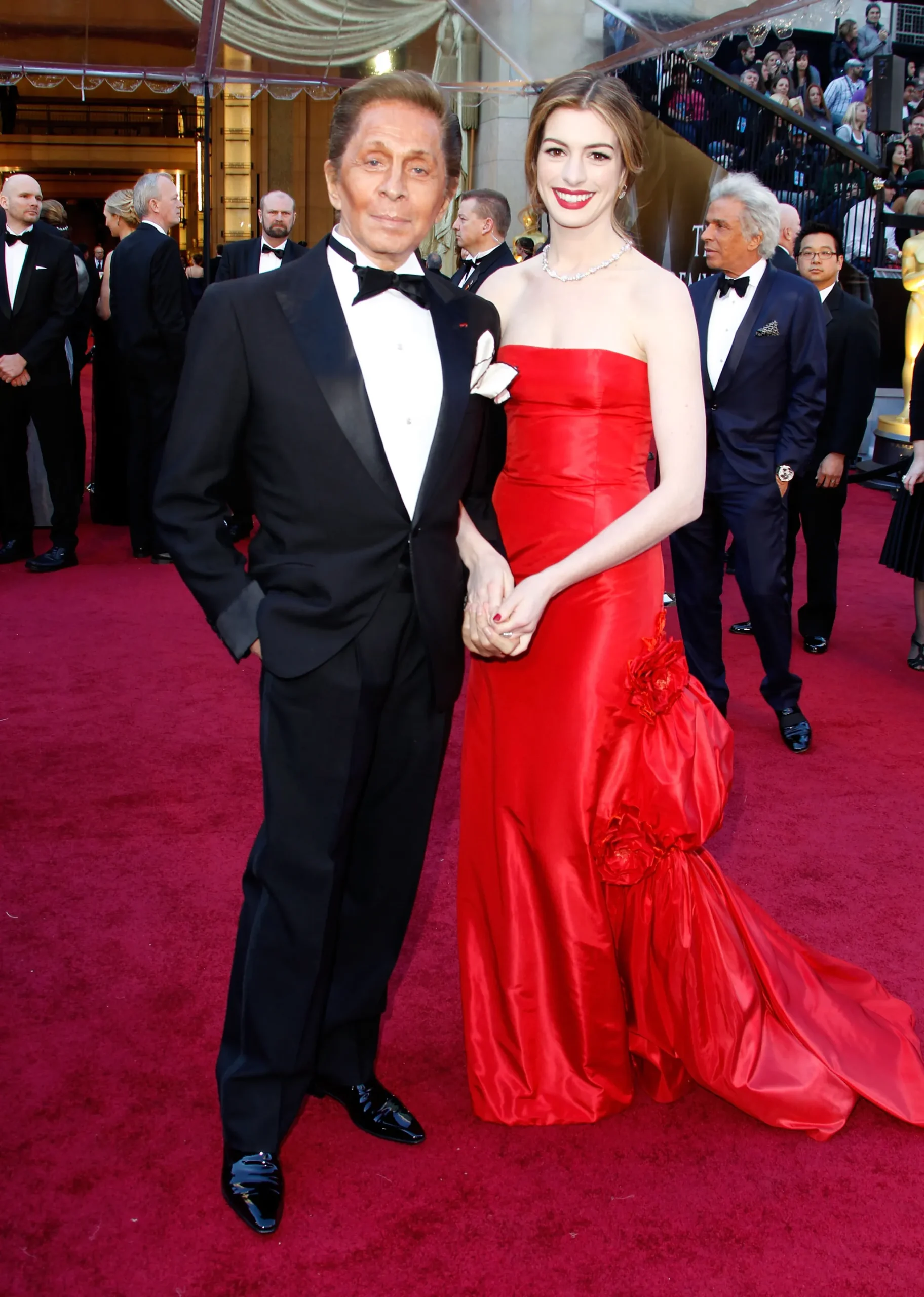 Anne Hathaway en Valentino Garavani