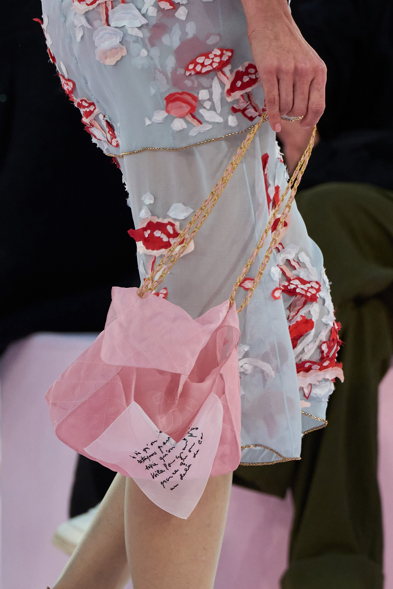 De Chanel classic flap bag