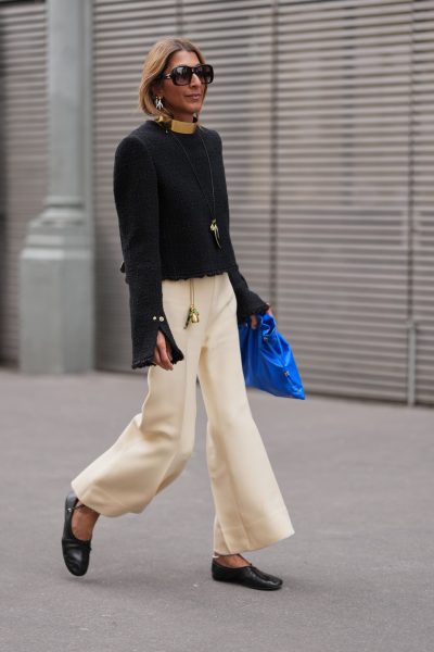 niet-bruin-of-zwart-de-favoriete-tas-van-modeliefhebbers-heeft-dit-voorjaar-een-onverwachte-kleur-383930