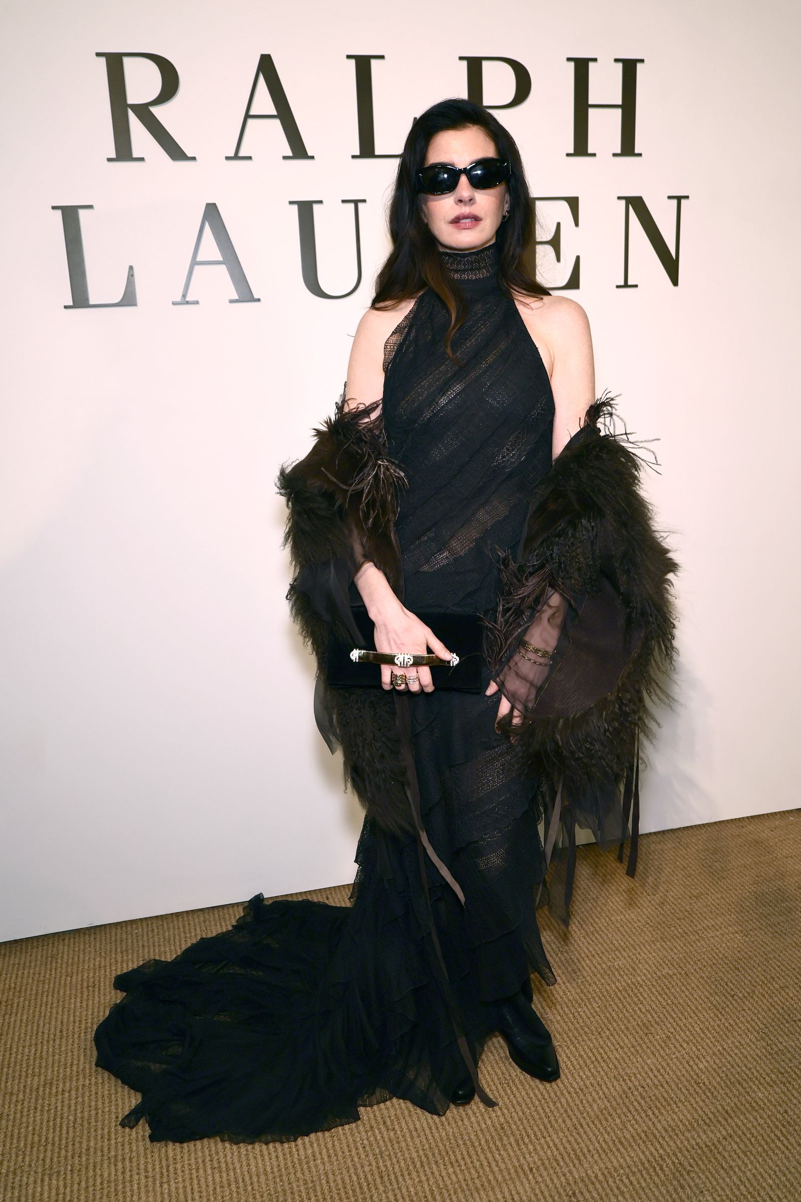 Anne Hathaway bij Ralph Lauren herfst 2026