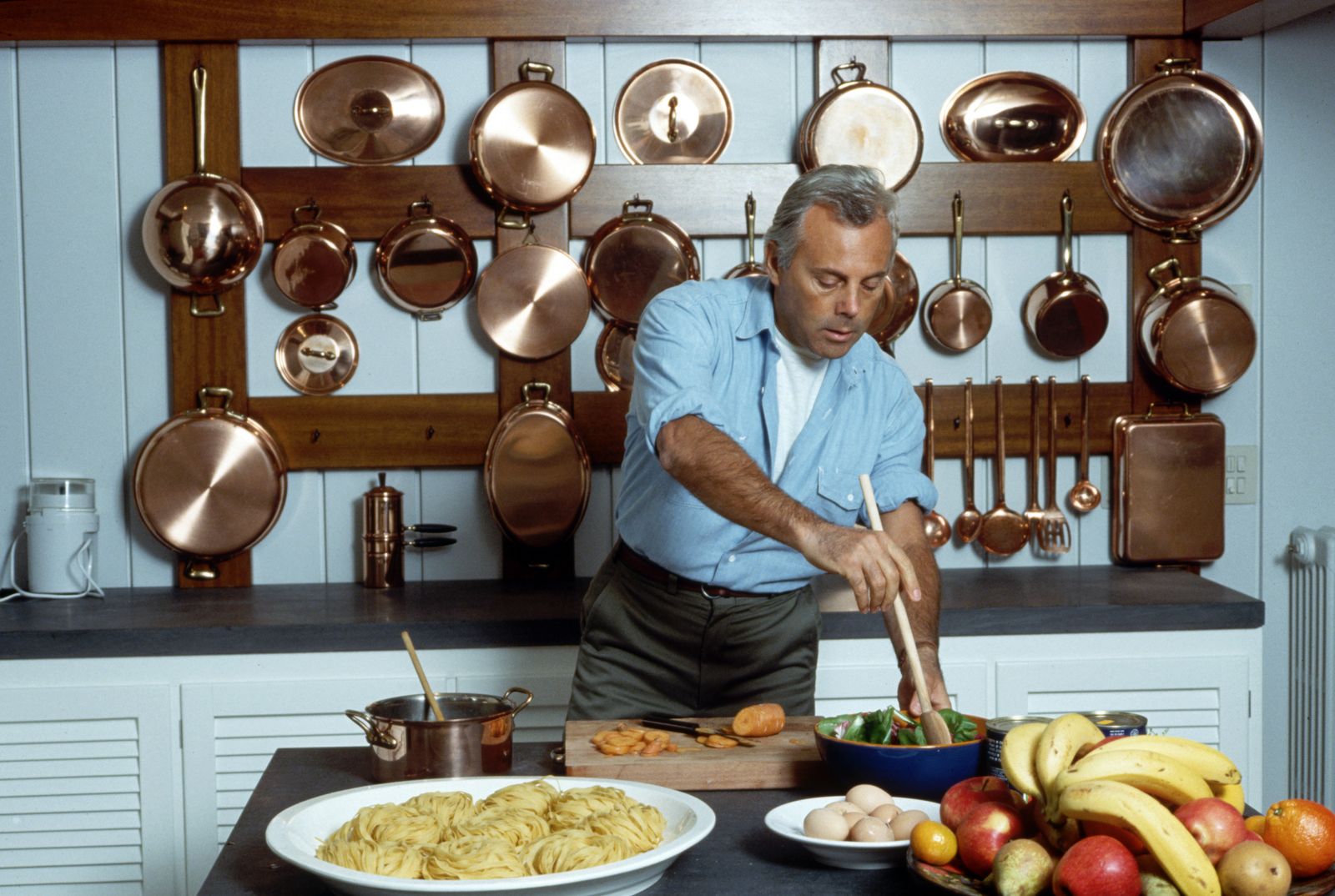 Armani kookt thuis, 1982