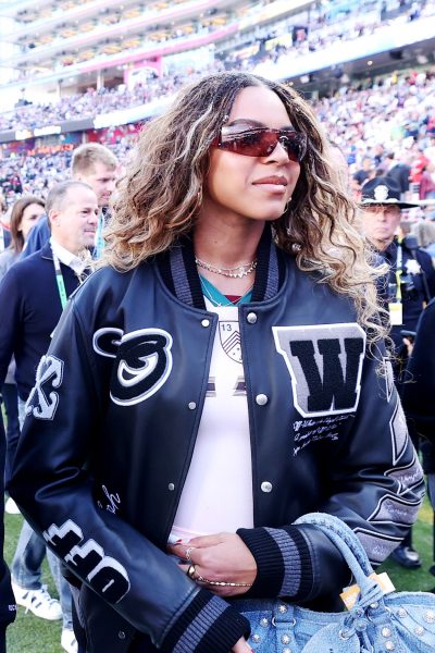 ook-blue-ivy-loopt-weg-met-de-it-tas-van-het-moment-383555