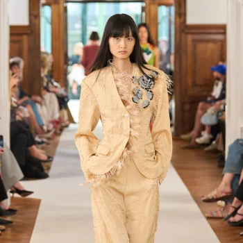 de-boudoirbroek-geeft-je-garderobe-dit-voorjaar-een-chique-twist-385232