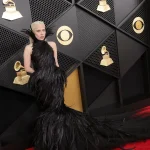Lady Gaga in Matières Fecales bij de Grammy's 2026