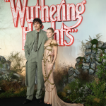 Jacob Elordi en Margot Robbie bij de UK première van Wuthering Heights - via British Vogue