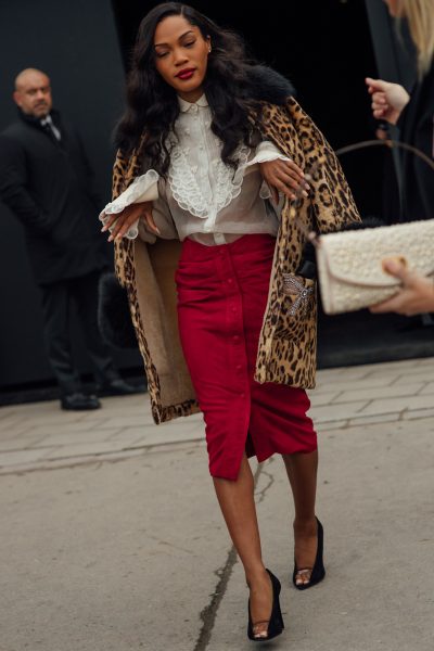 vergeet-zwart-of-wit-panterprint-combineer-je-het-best-met-deze-opvallende-kleur-385294