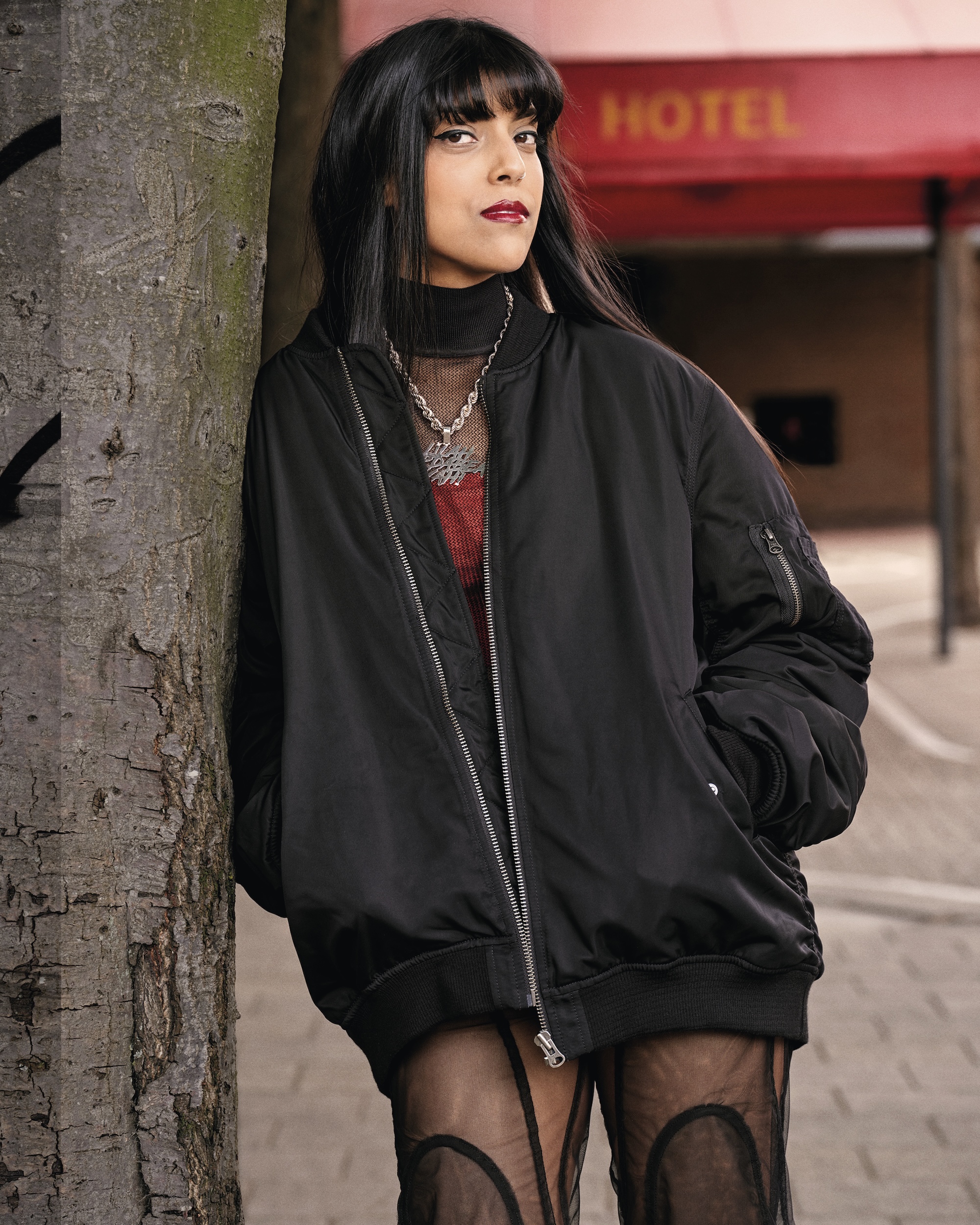 Roselilah in het november 2022-nummer van Vogue Nederland