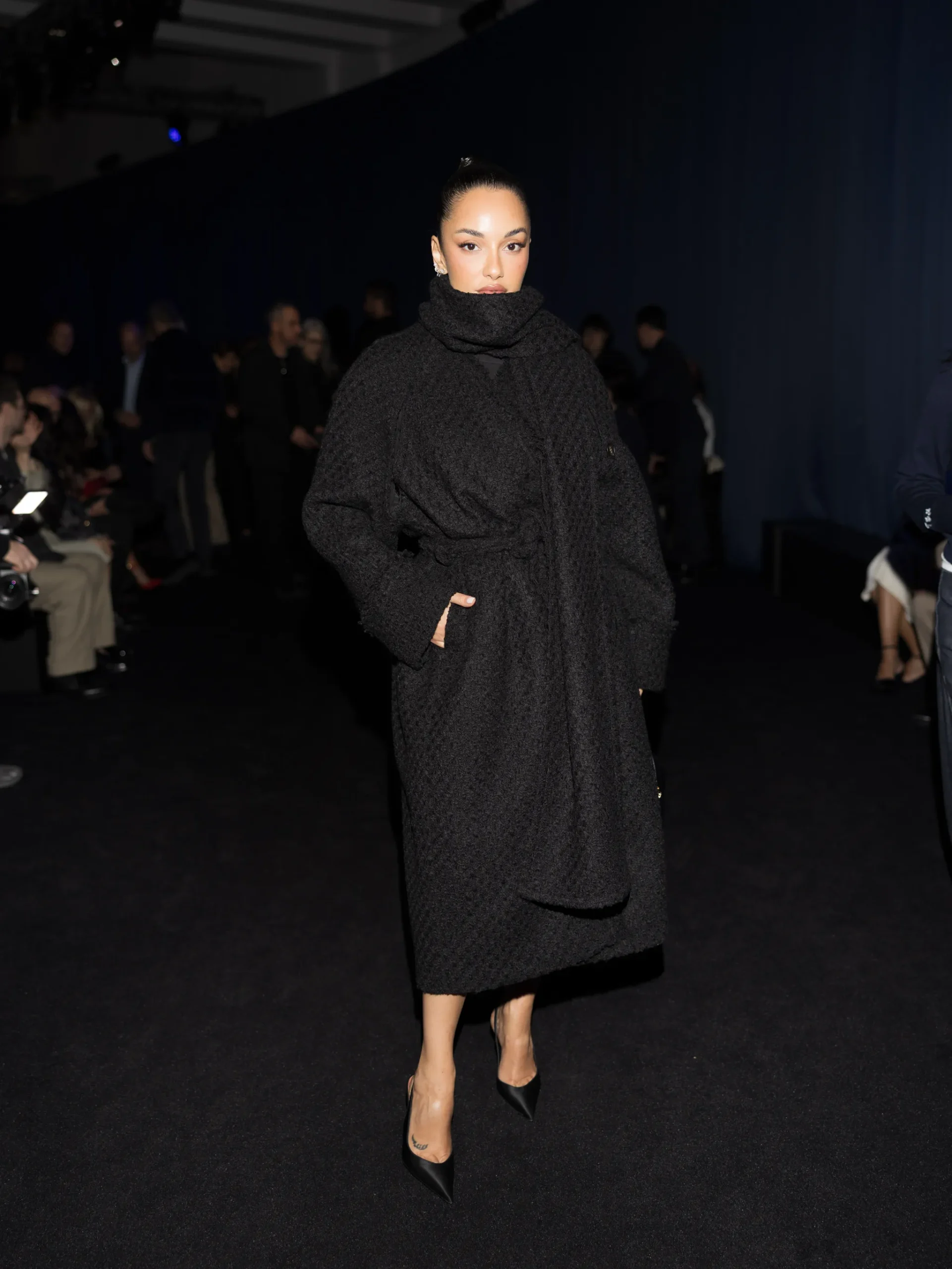 Amina Muaddi bij Ferragamo herfst/winter 2026