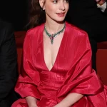 Anne Hathaway steelt de show van Miranda Priestly bij Bulgari
