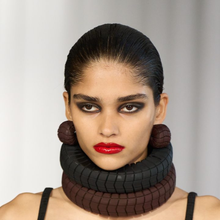 back-to-school-met-de-beste-beautylooks-van-de-herfst-winter-2026-catwalks-voor-op-je-moodboard-403720