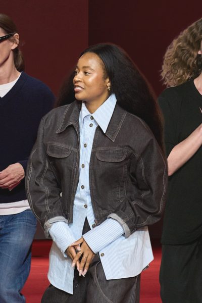 7-vrouwelijke-ontwerpers-die-op-dit-moment-hun-stempel-drukken-op-de-modewereld-386561