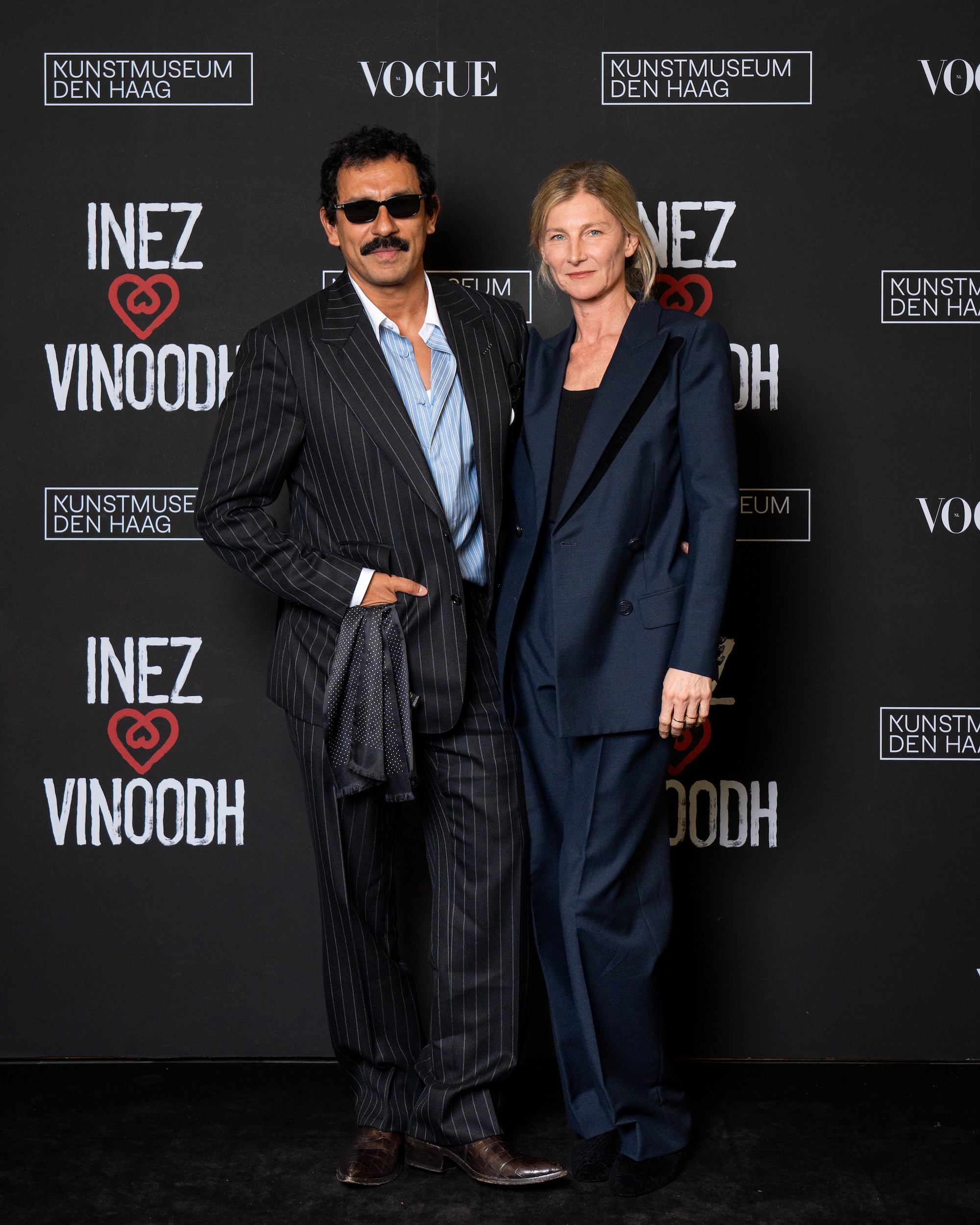 Gasten bij de opening van de tentoonstelling van Inez & Vinoodh in Kunstmuseum Den Haag