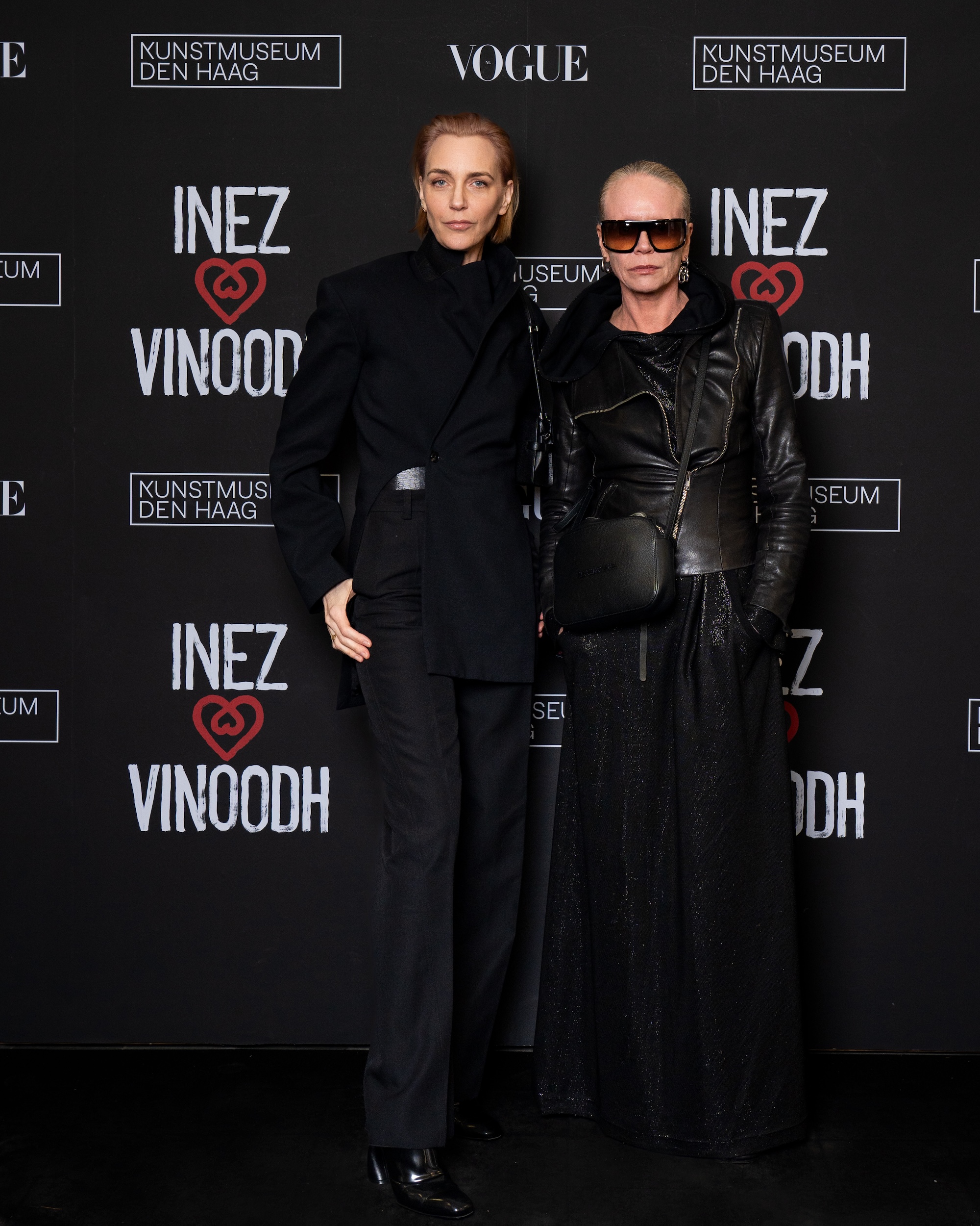 Gasten bij de opening van de tentoonstelling van Inez & Vinoodh in Kunstmuseum Den Haag