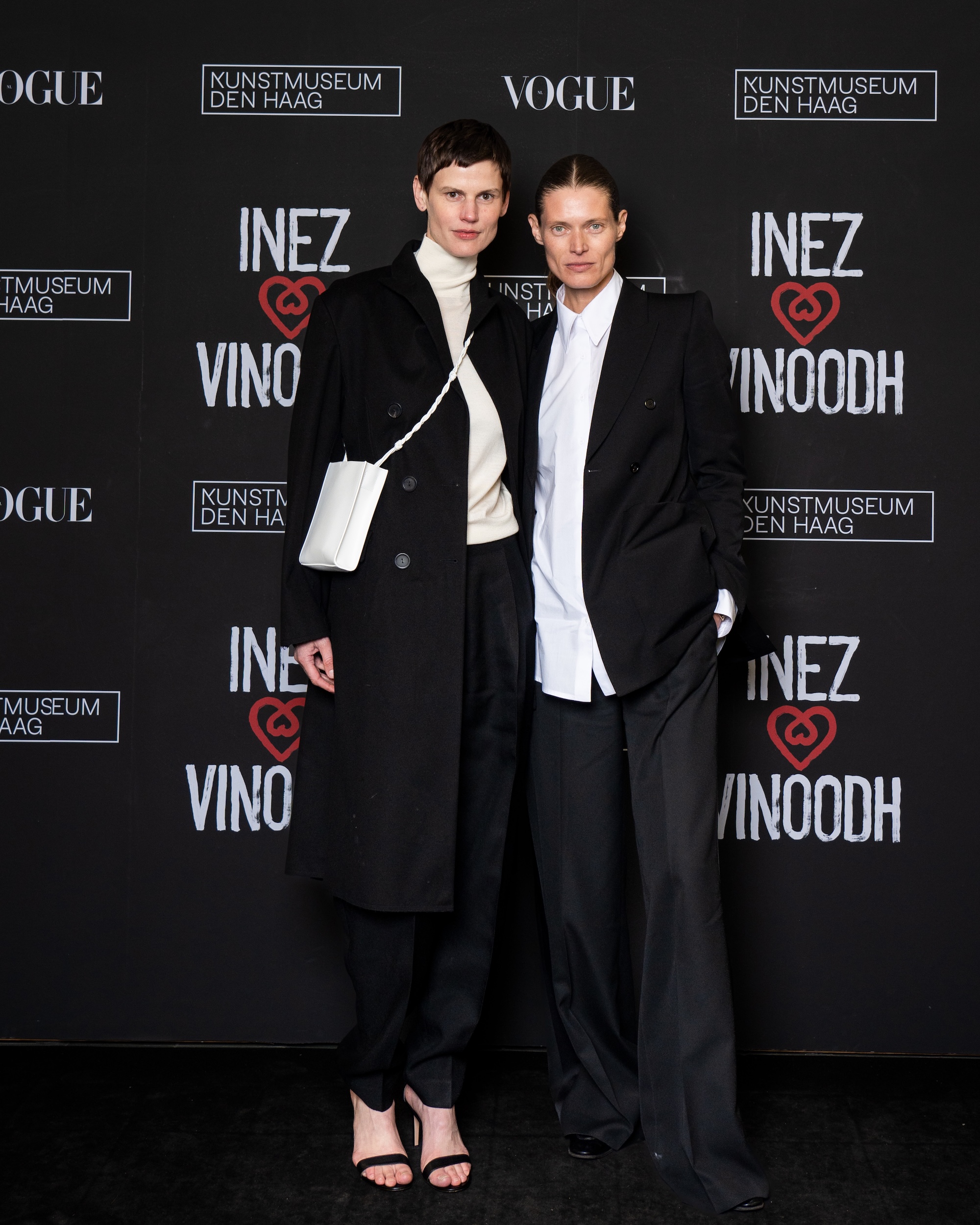 Gasten bij de opening van de tentoonstelling van Inez & Vinoodh in Kunstmuseum Den Haag