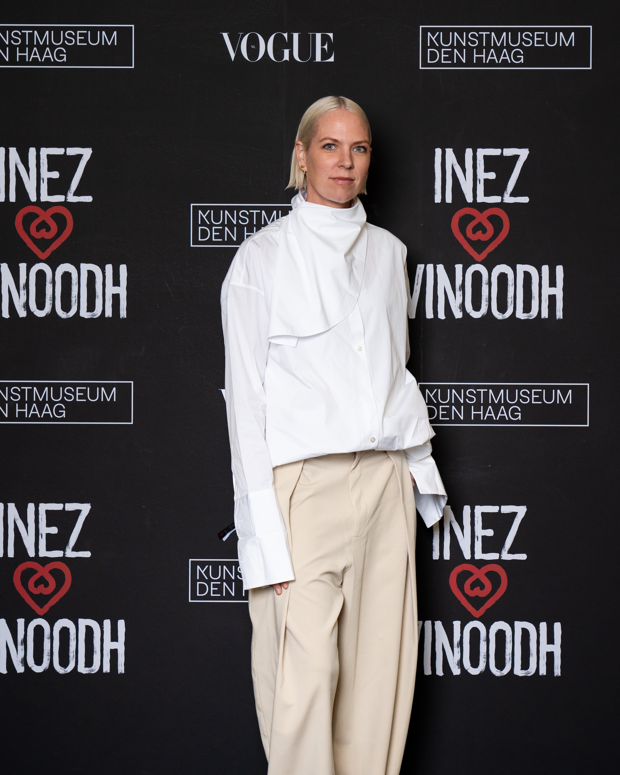 Gasten bij de opening van de tentoonstelling van Inez & Vinoodh in Kunstmuseum Den Haag