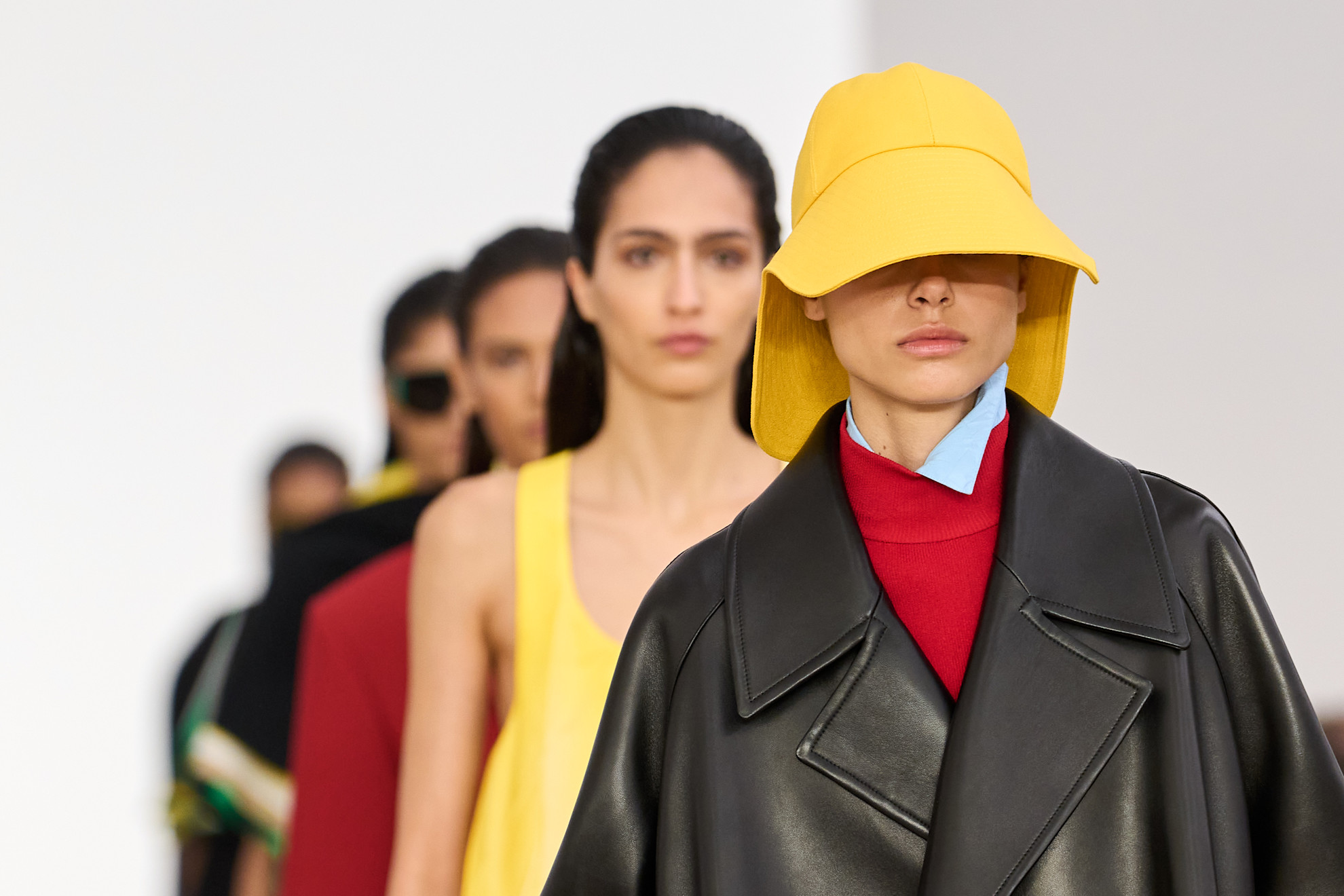 Primaire kleuren bij Loewe lente/zomer 2026