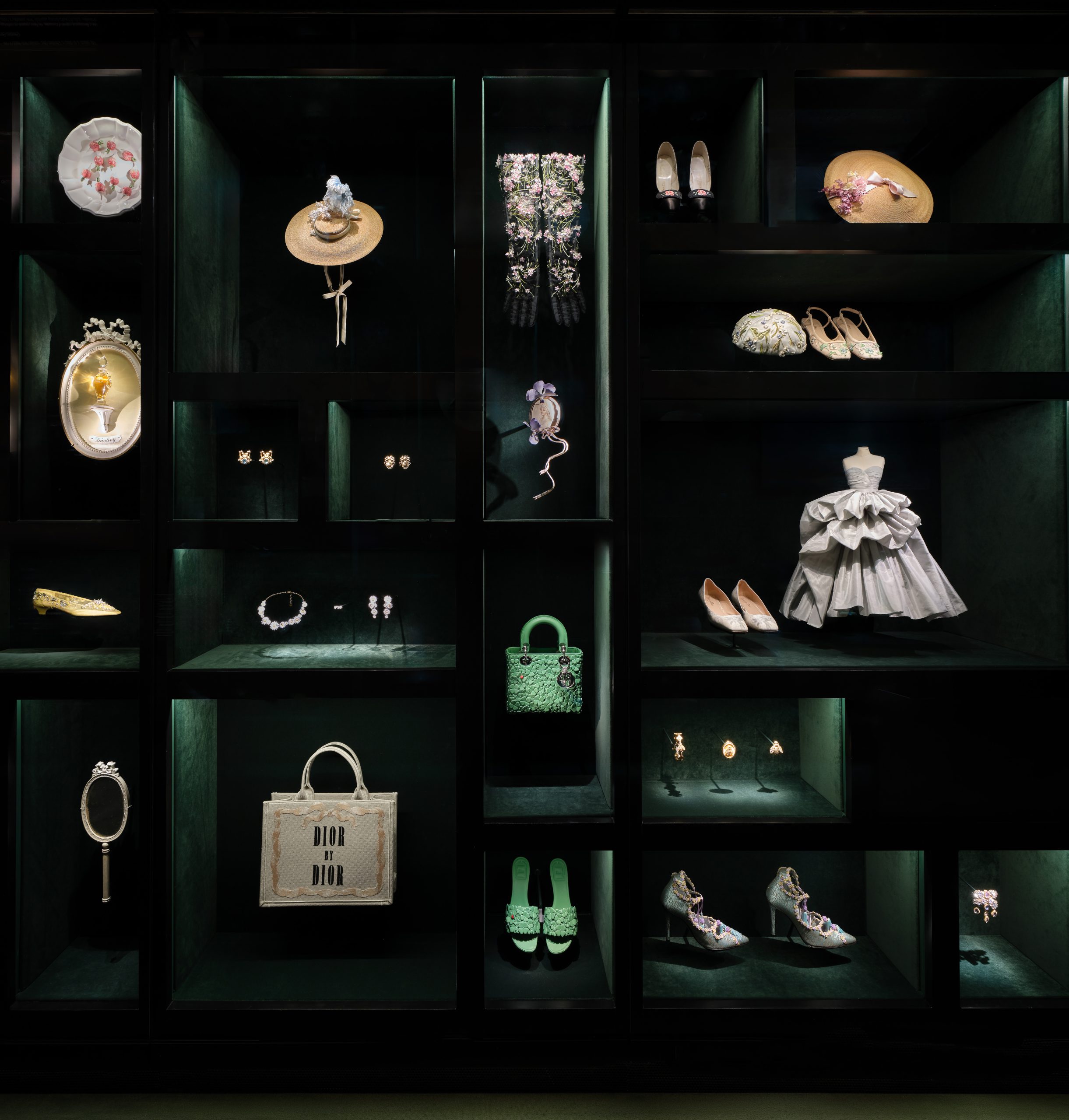 Tentoonstelling Dior in La Galerie Dior