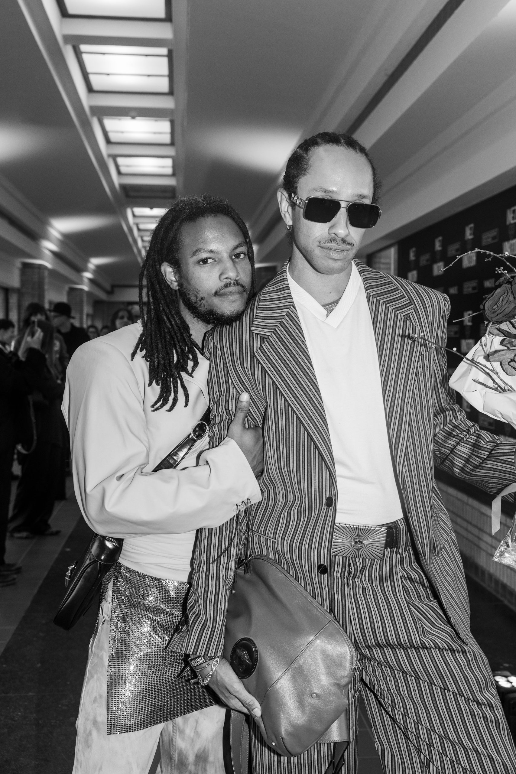 Gasten bij de opening van de tentoonstelling van Inez & Vinoodh in Kunstmuseum Den Haag