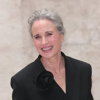 deze-sterren-verschenen-front-row-bij-milan-fashion-week-385914