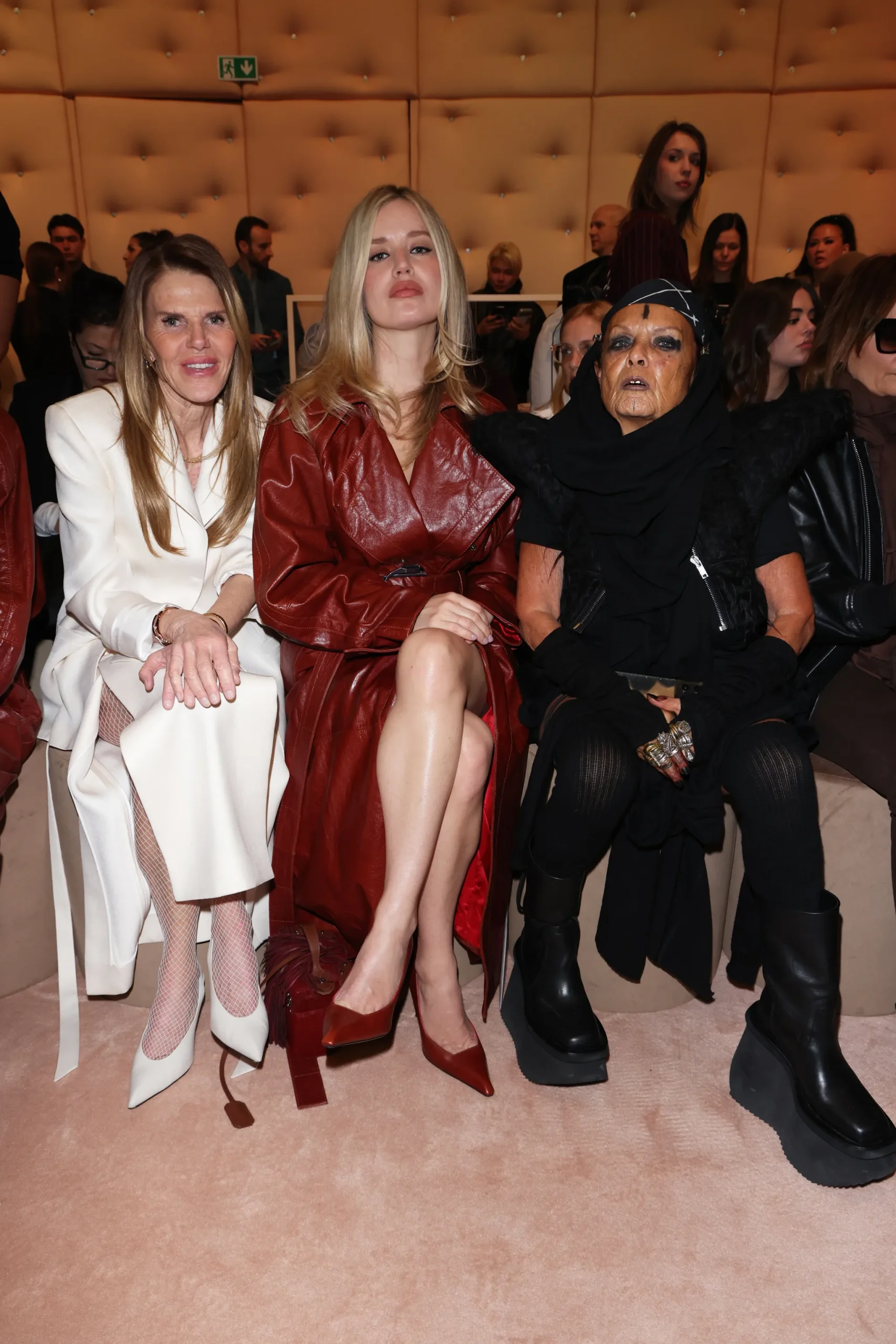 Anna Dello Russo, Georgia May Jagger en Michèle Lamy bij Ferrari Style herfst/winter 2026