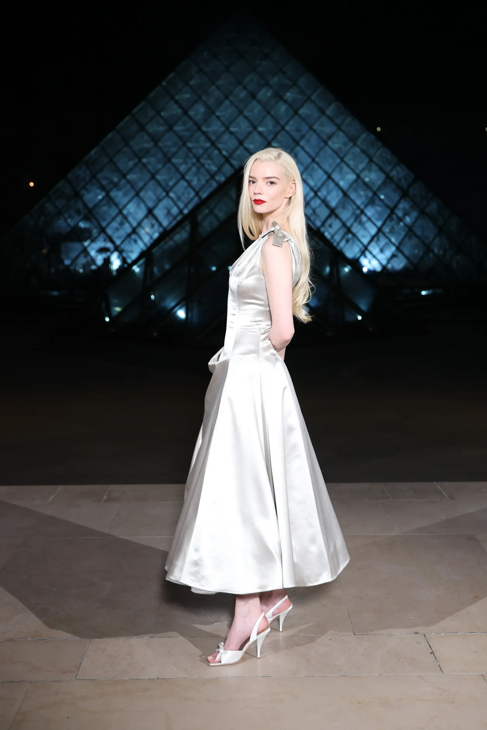 Anya Taylor-Joy bij het Grand Diner du Louvre