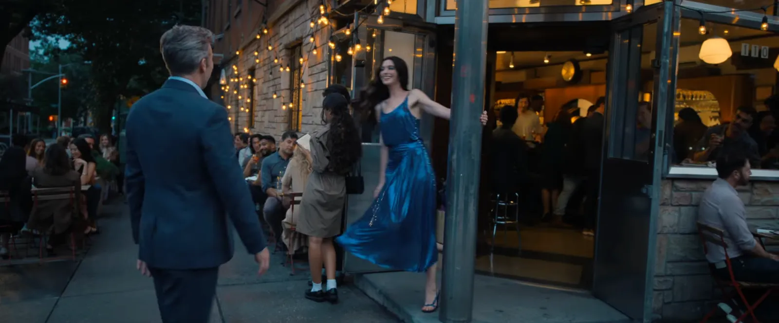 Devil Wears Prada 2 blauwe jurk