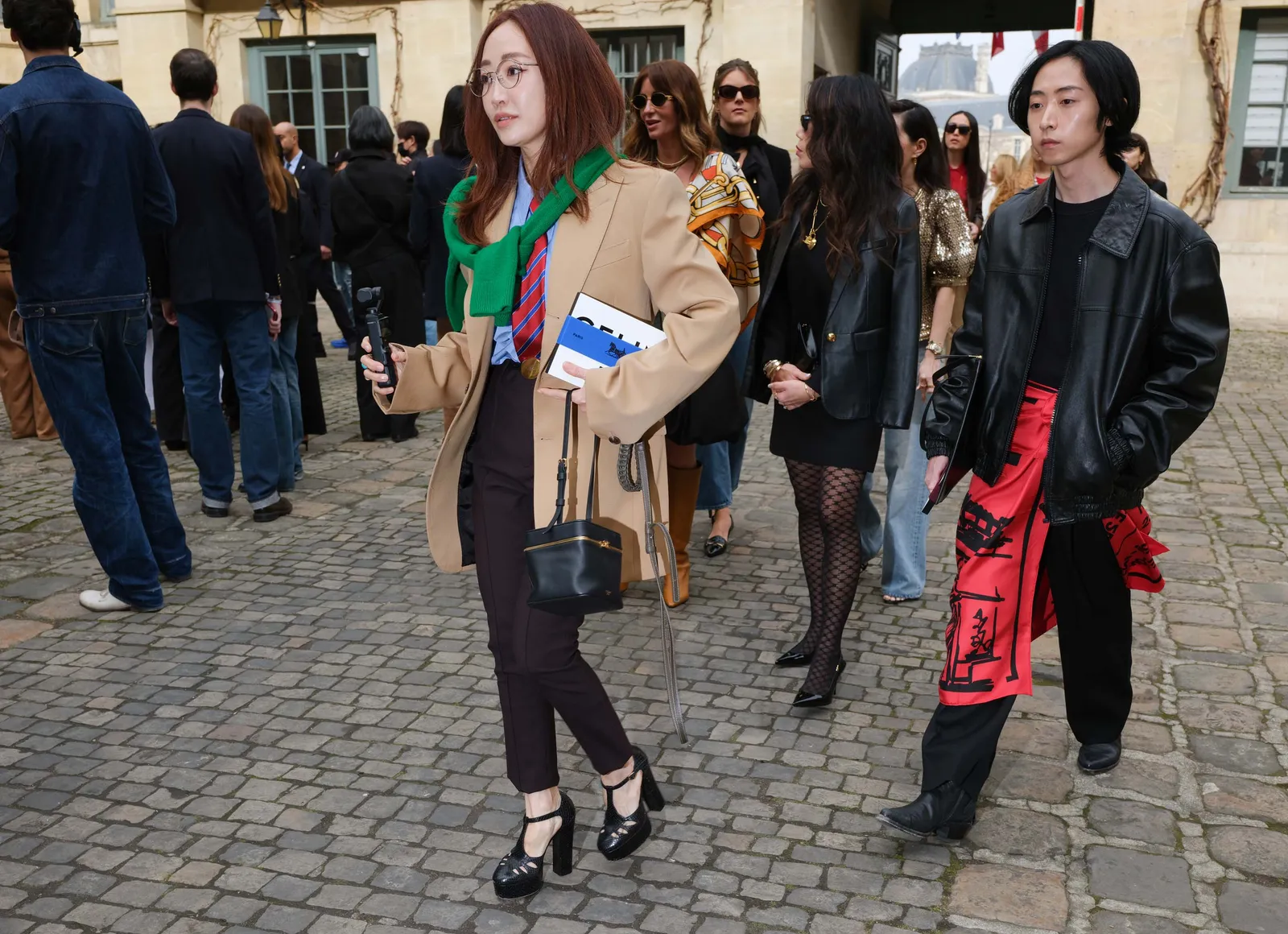 Kleurrijke trui streetstyle 