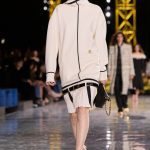 Een rok met lage taille bij Chanel herfst/winter 2026