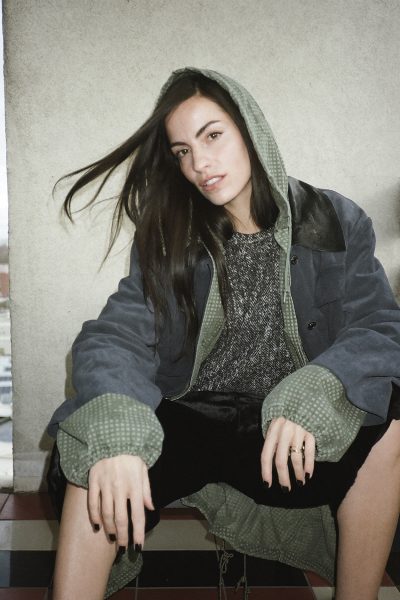 kijk-binnen-in-het-huis-van-parisienne-en-geboren-kunstenaar-garance-vallee-388877